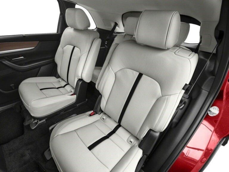 Mazda CX-90 Signature PHEV Captains Chairs